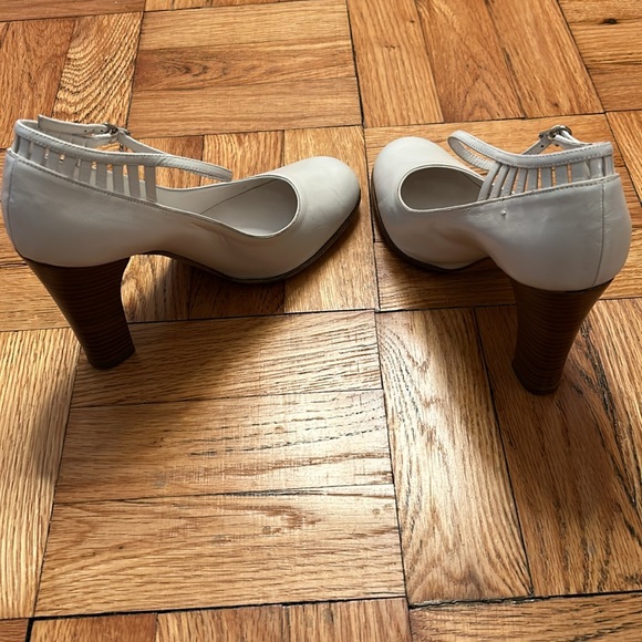 Marc Jacobs Bolla Capretto Heels Latte EUC size 37 - Picture 7 of 13